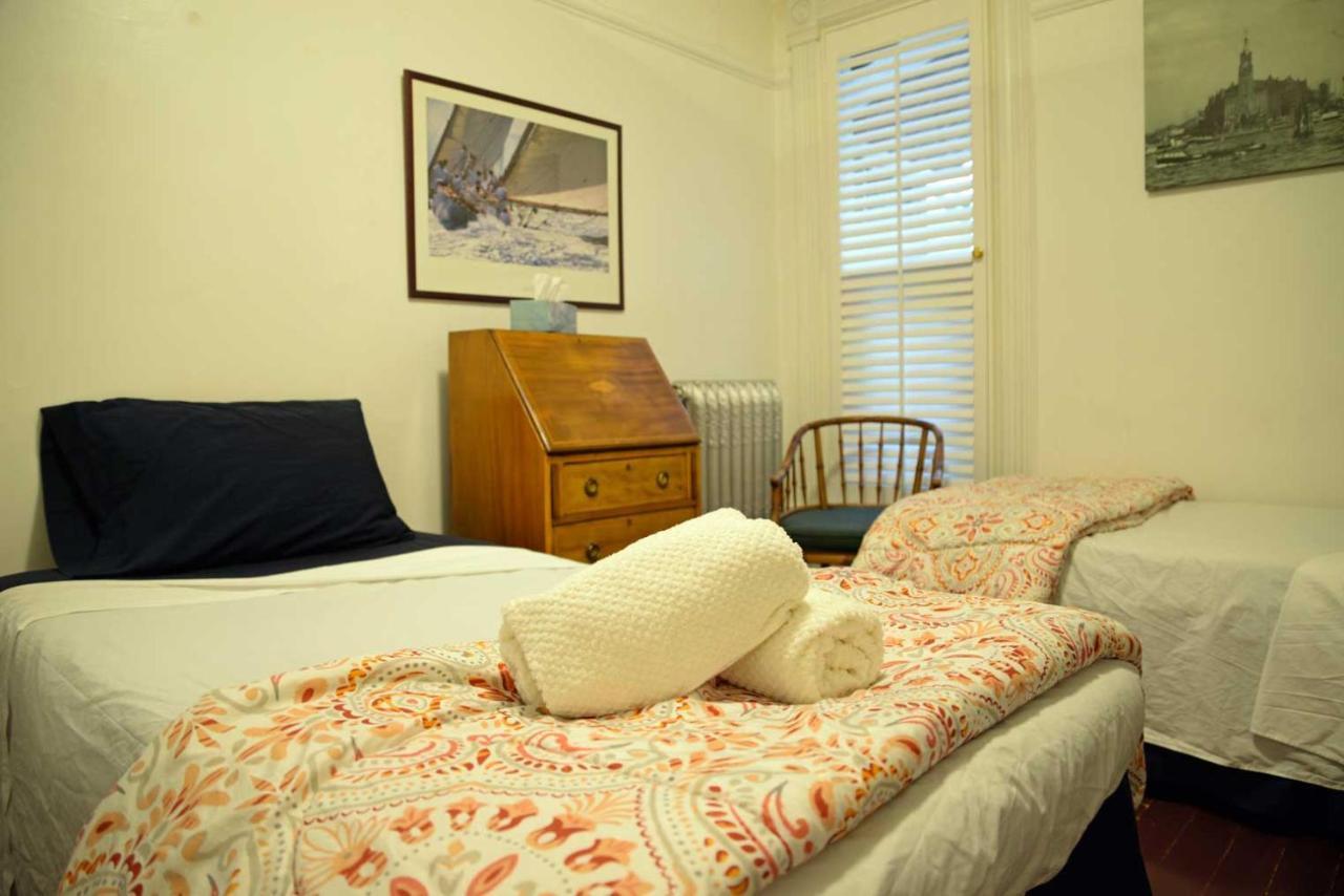 Vancouver Hideaway Guesthouse Екстер'єр фото