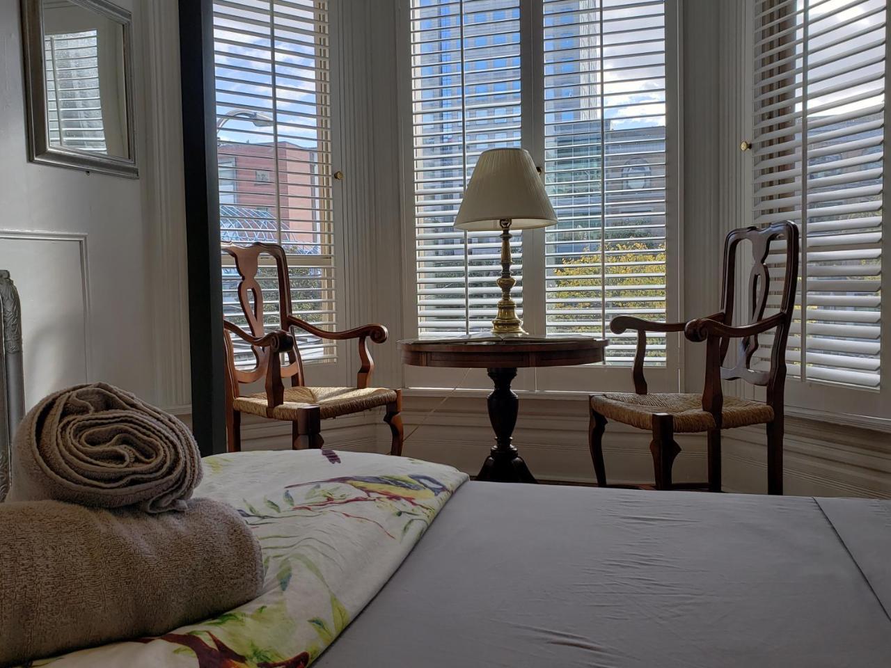 Vancouver Hideaway Guesthouse Екстер'єр фото