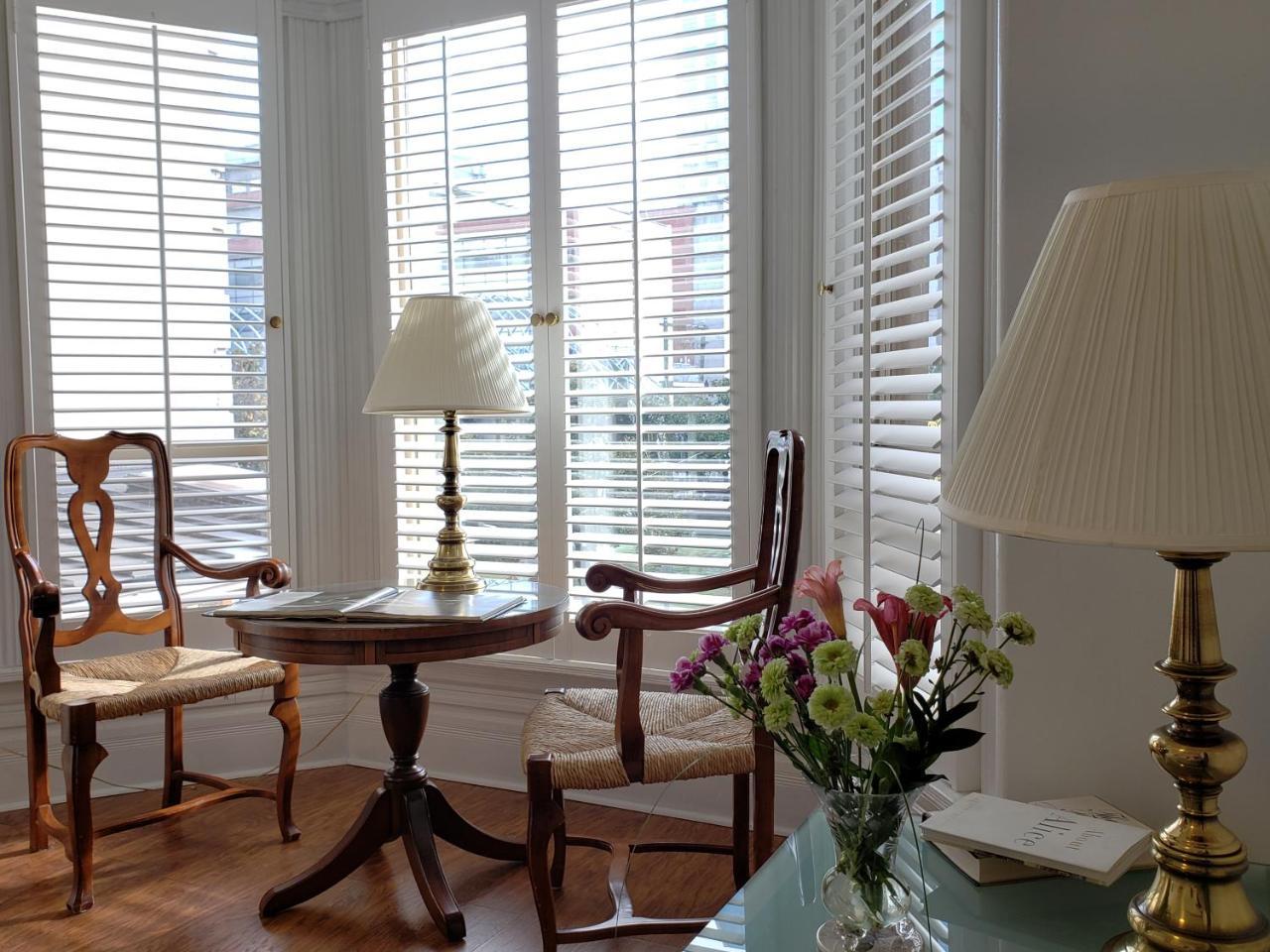 Vancouver Hideaway Guesthouse Екстер'єр фото