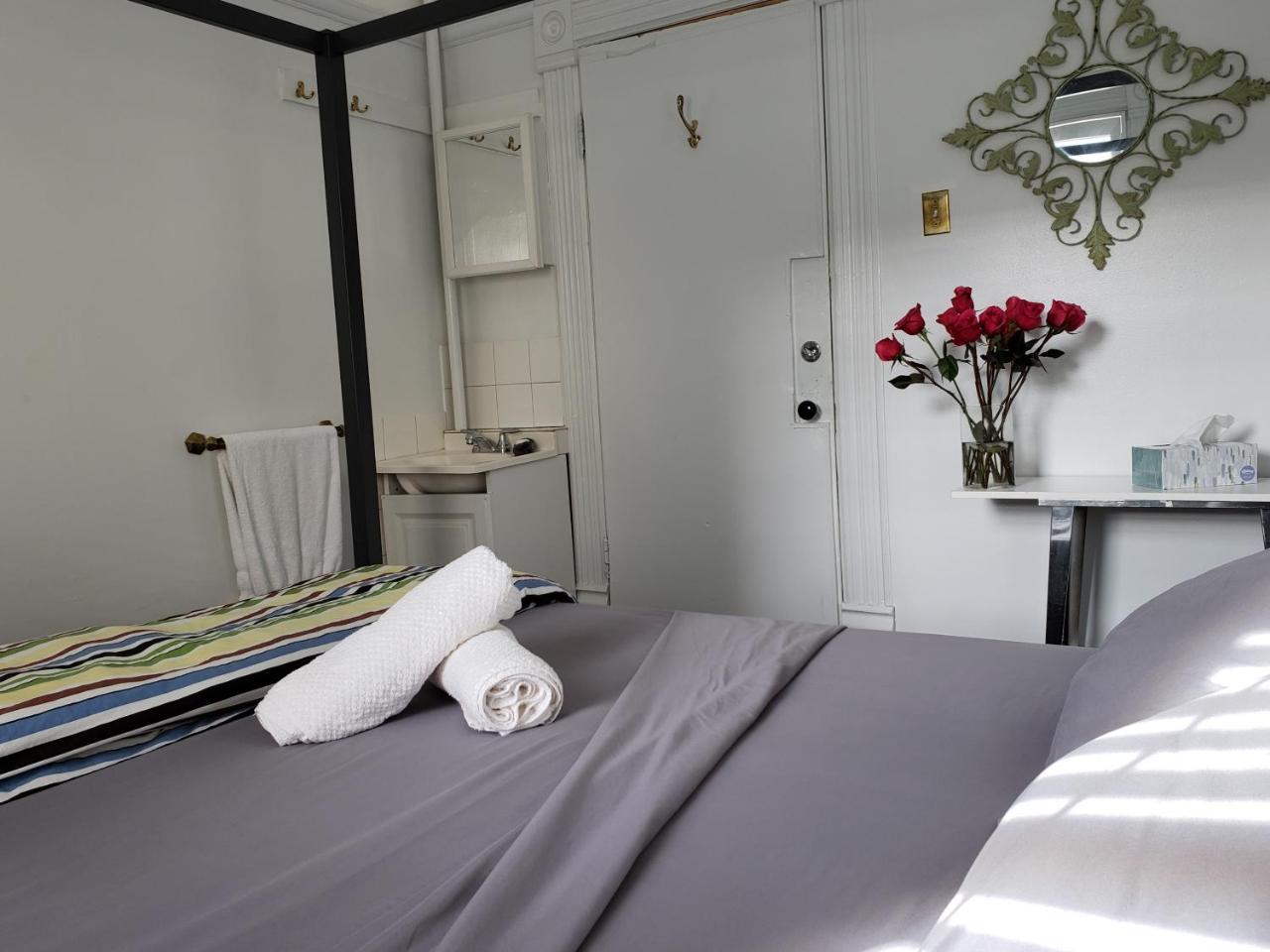 Vancouver Hideaway Guesthouse Екстер'єр фото